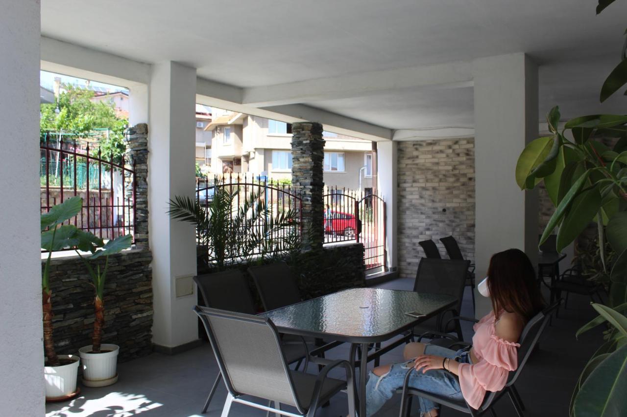 Guest House Villa Stefi โซโซโปล ภายนอก รูปภาพ